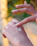 کرم مرطوب کننده پابدانا محصولی از شرکت سلامت اندیشان زربین توس